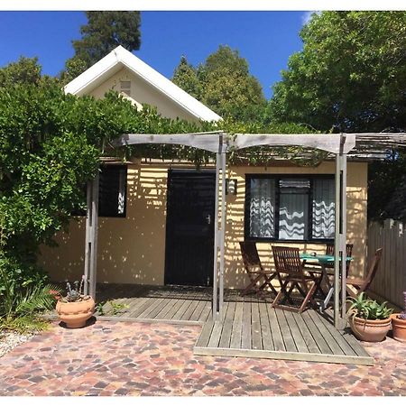 Garden Cottage In Ambiente Guest House Knysna Exterior photo