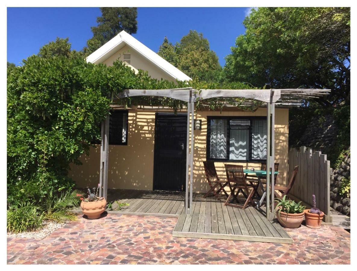Garden Cottage In Ambiente Guest House Knysna Exterior photo