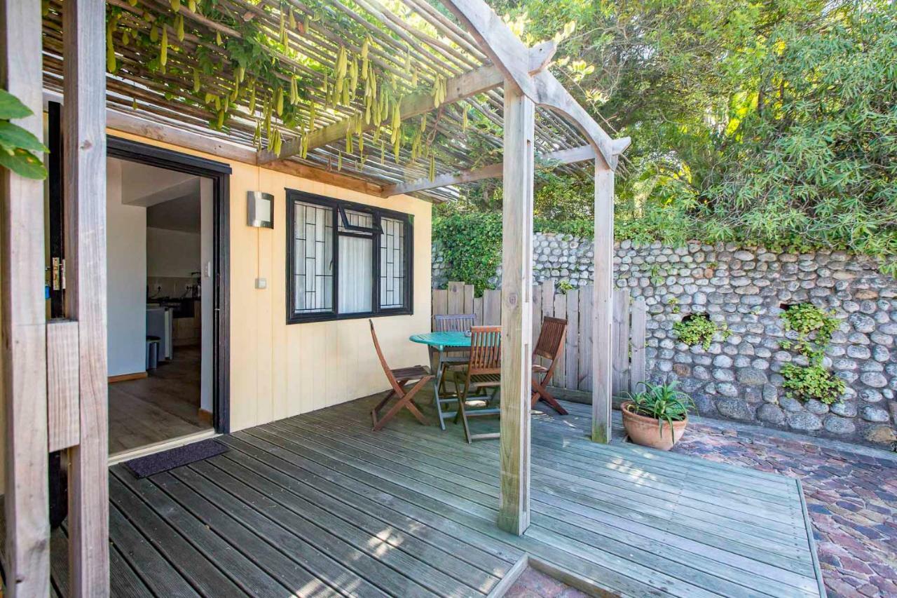 Garden Cottage In Ambiente Guest House Knysna Exterior photo